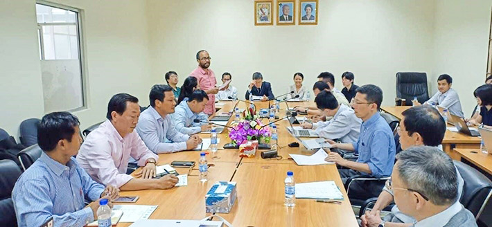 カンボジア トンレサップ庁で行われたトンレサップ湖の環境管理に関する会議